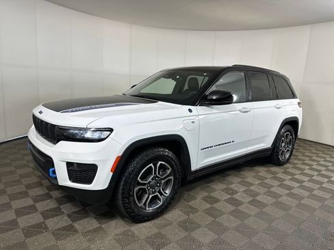 Used 2022 Jeep Grand Cherokee Trailhawk AWD/4WD image 7