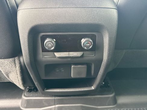 New 2026 Chevrolet Traverse Z71 w/ Driver Confidence Package image 26