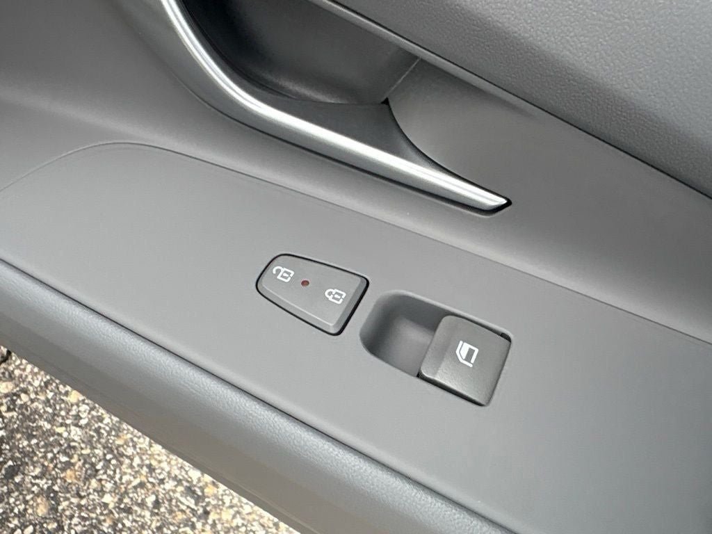 New 2026 Hyundai Elantra Sport FWD image 32