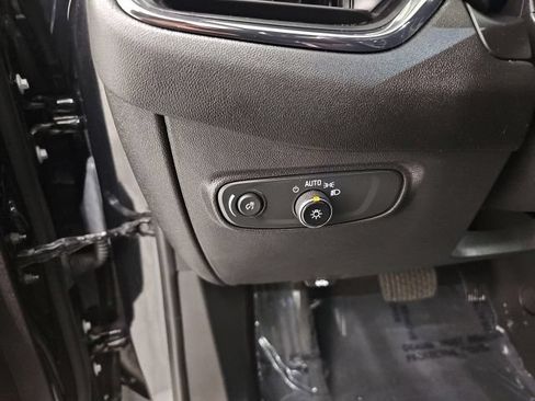 Used 2024 Chevrolet Equinox RS AWD/4WD image 18