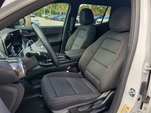 Used 2026 Chevrolet Equinox LT FWD image 15