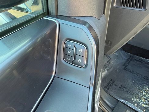 Used 2023 Ford F150 Raptor AWD/4WD image 11