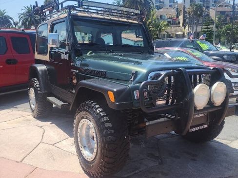 Used 1998 Jeep Wrangler Sahara AWD/4WD image 2