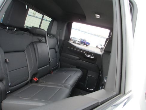 Used 2025 GMC Sierra 1500 SLT w/ SLT Premium Plus Package image 24