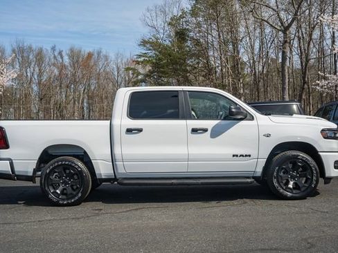 New 2026 RAM 1500 Express AWD/4WD image 4