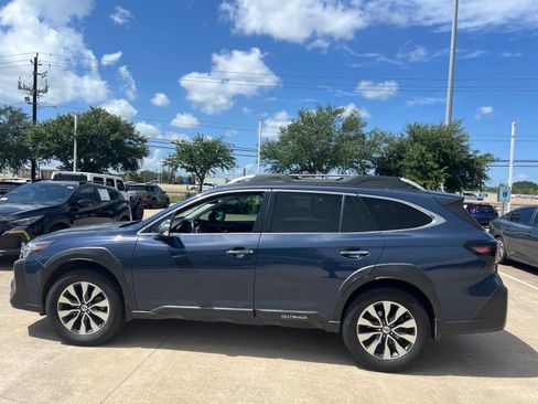 Used 2023 Subaru Outback Touring XT AWD/4WD image 2