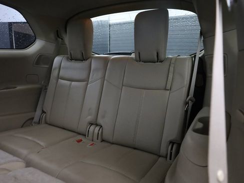 Used 2015 Nissan Pathfinder Platinum w/ Cargo Package image 27