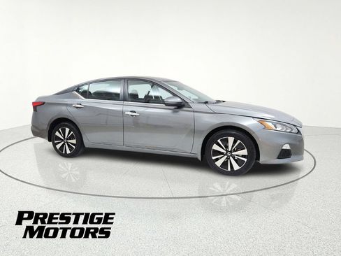 Used 2022 Nissan Altima 2.5 SV AWD/4WD image 10