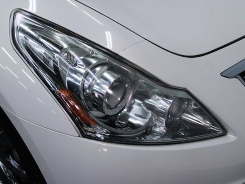 Used 2013 INFINITI G37 Journey w/ Premium Pkg image 29