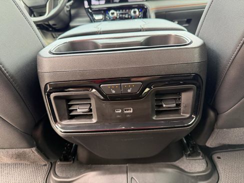Used 2025 GMC Sierra 2500 AT4 AWD/4WD image 21