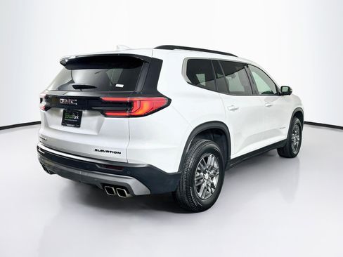 Used 2025 GMC Acadia Elevation FWD image 9