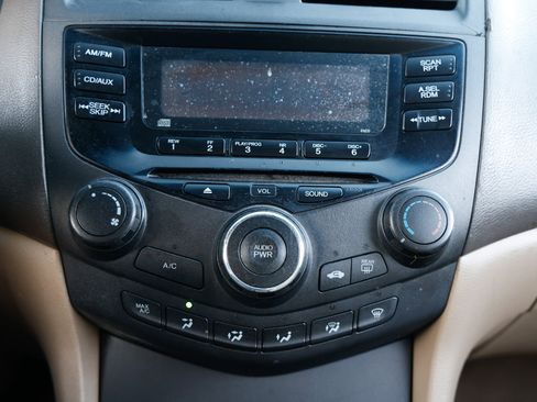 Used 2006 Honda Accord LX image 29