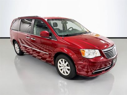 Used 2015 Chrysler Town & Country Touring w/ Driver Convenience Group