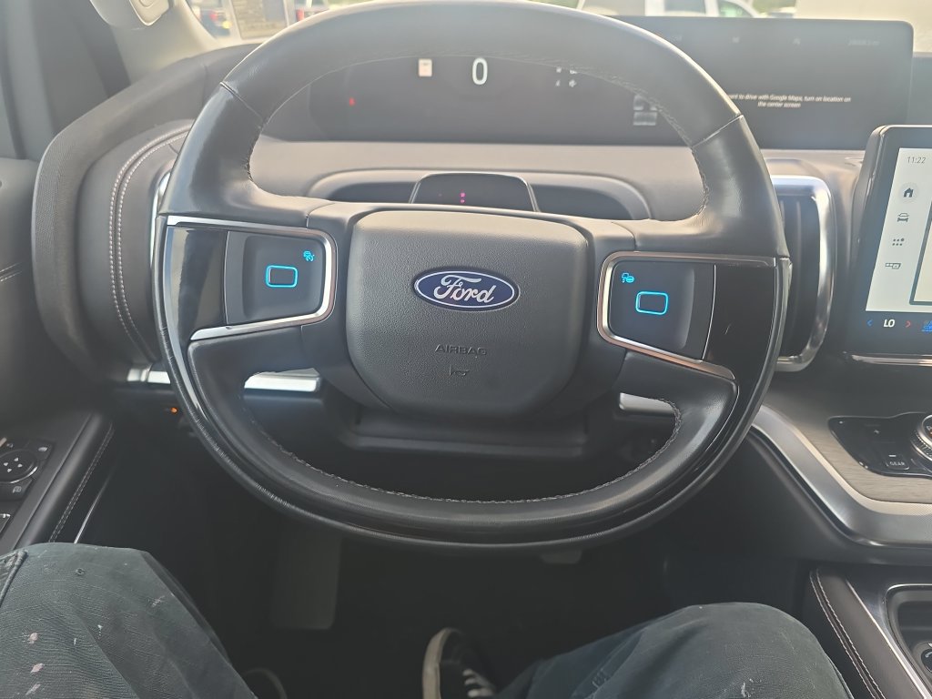Used 2025 Ford Expedition Max Platinum AWD/4WD image 38
