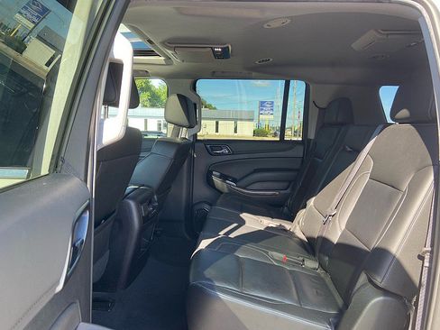 Used 2019 Chevrolet Suburban LT AWD/4WD image 9