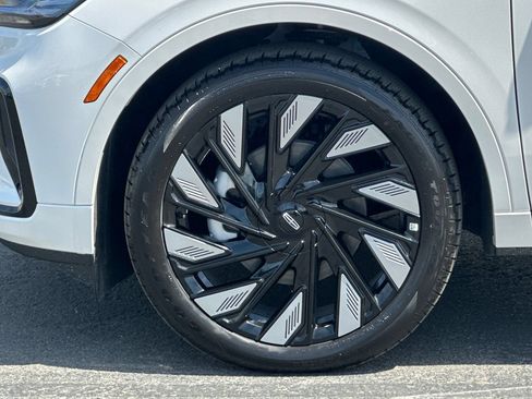 New 2026 Lincoln Nautilus Black Label w/ Jet Appearance Package AWD/4WD image 25