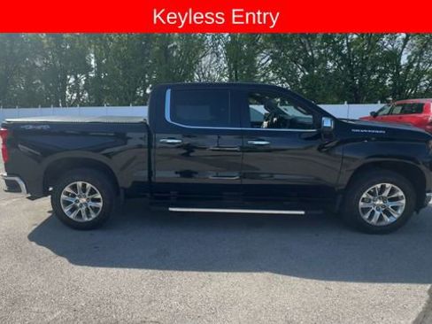 Used 2022 Chevrolet Silverado 1500 LTZ AWD/4WD image 9