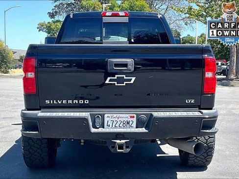 Used 2018 Chevrolet Silverado 2500 LTZ w/ Duramax Plus Package AWD/4WD image 4