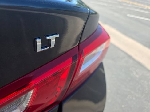 Used 2016 Chevrolet Malibu LT FWD image 8