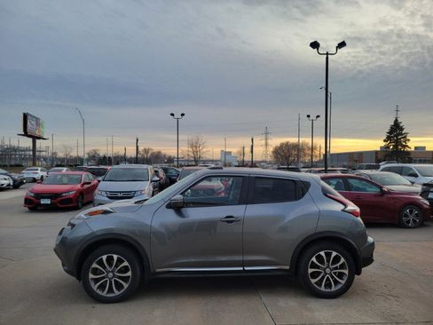 Used 2017 Nissan Juke SL image 4