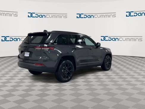 New 2026 Jeep Grand Cherokee Altitude AWD/4WD image 8