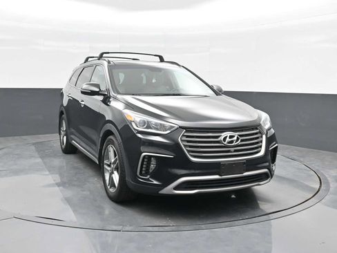Used 2018 Hyundai Santa Fe Limited AWD/4WD image 2