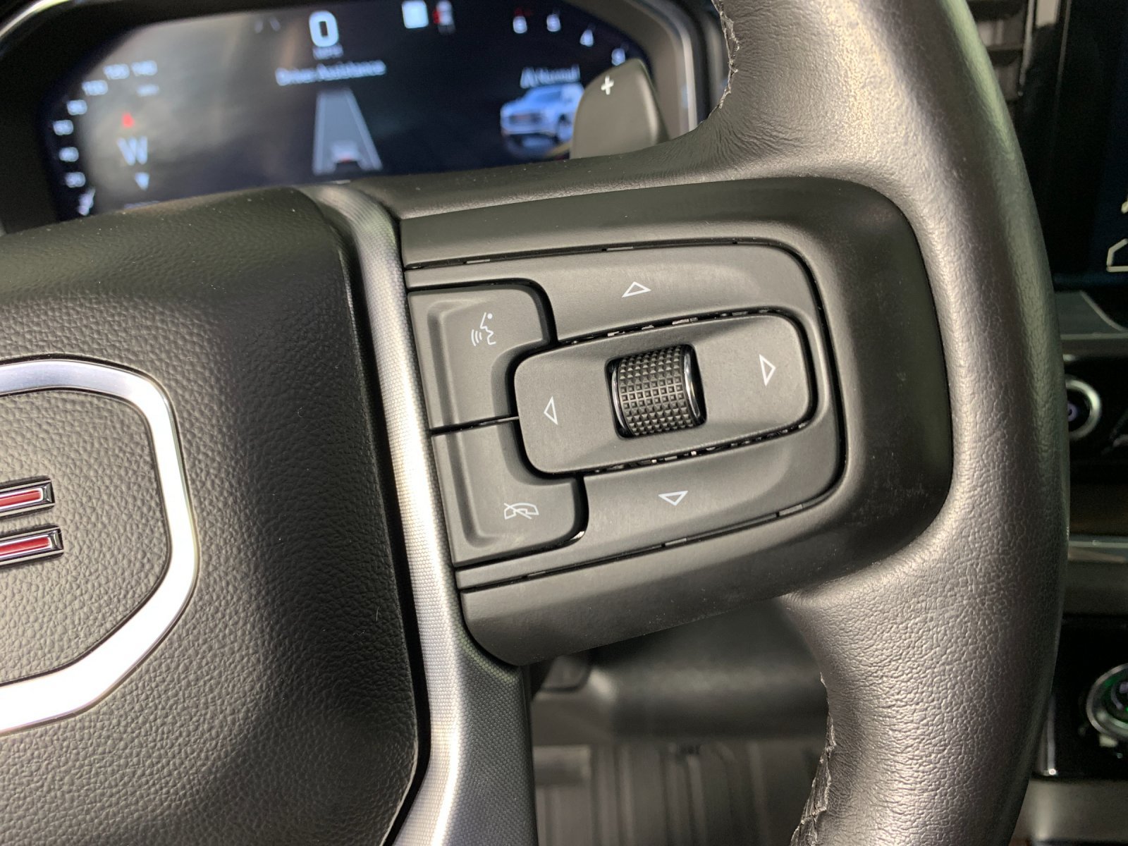Used 2022 GMC Sierra 1500 SLT AWD/4WD image 18