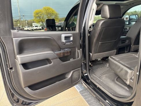 Used 2016 GMC Sierra 2500 Denali w/ Duramax Plus Package AWD/4WD image 40