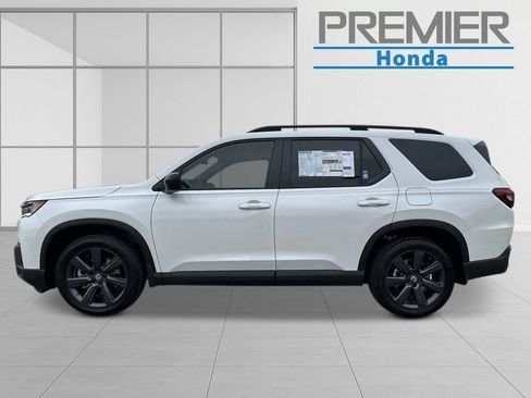 New 2026 Honda Pilot Sport image 2