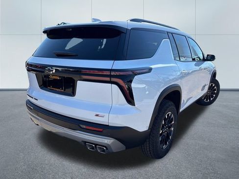 New 2026 Chevrolet Traverse Z71 w/ Enhanced Driving Package AWD/4WD image 5