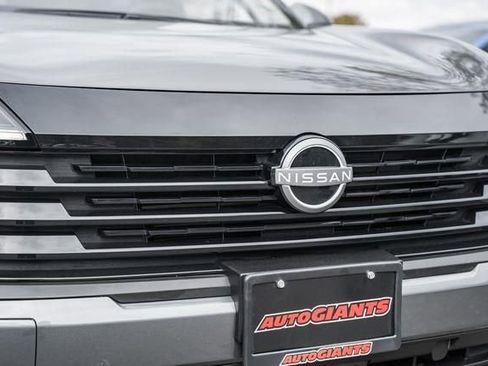 Used 2025 Nissan Kicks SV w/ Charging Package image 13