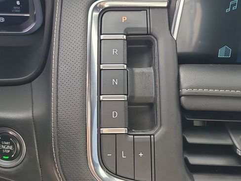 Used 2023 Chevrolet Tahoe Premier image 31