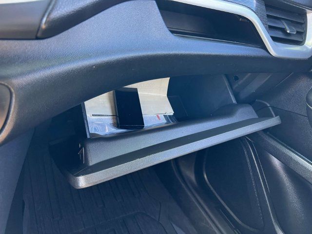Used 2024 GMC Terrain SLT w/ LPO, Floor Liner Package AWD/4WD image 36