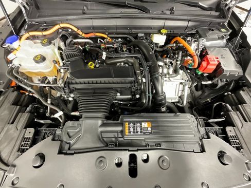 Used 2025 Lincoln Nautilus Premier w/ Jet Appearance Package image 27