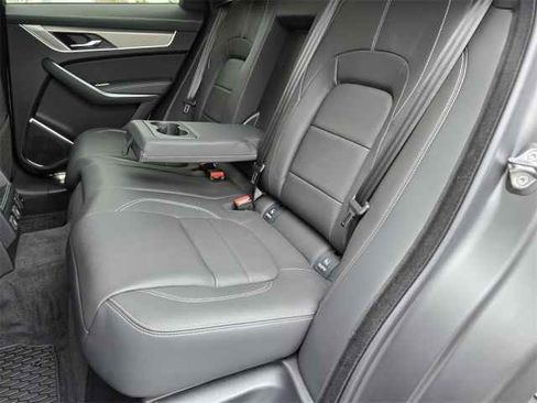 New 2026 Jaguar F-PACE R-Dynamic S image 23