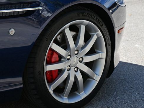 Used 2005 Aston Martin DB9 Coupe RWD image 14