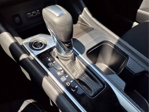 Used 2024 Nissan Sentra SV FWD image 19
