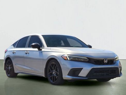 Used 2023 Honda Civic Sport image 8