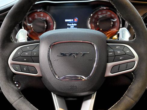 Used 2023 Dodge Challenger SRT Hellcat RWD image 59