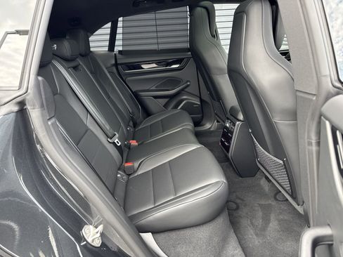 New 2025 Porsche Macan 4 Electric AWD/4WD image 27