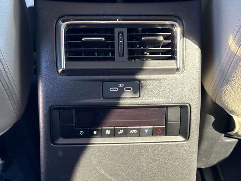 Certified 2024 MAZDA CX-90 Plug-In Hybrid w/ Preferred image 18