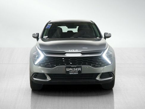 Used 2024 Kia Sportage LX image 9