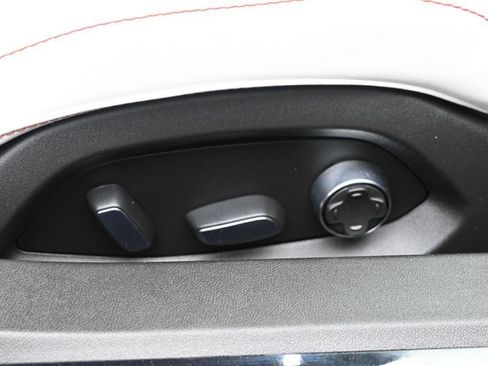 Used 2023 Chevrolet Corvette Stingray Premium Conv w/ Z51 Performance Package RWD image 37