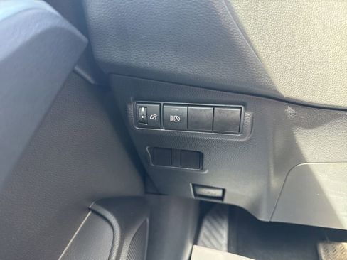 Certified 2022 Toyota Corolla Cross LE FWD image 39