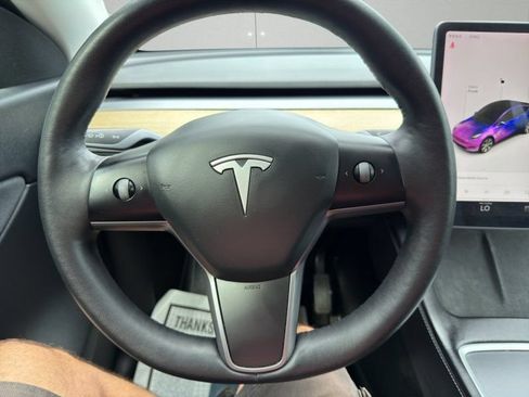 Used 2021 Tesla Model Y Long Range AWD/4WD image 14