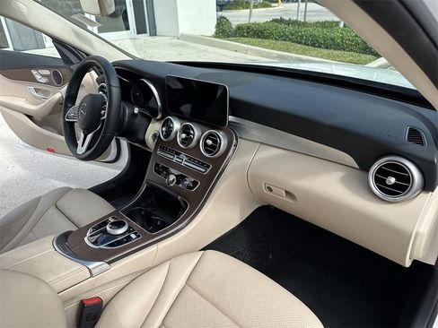 Used 2019 Mercedes-Benz C 300 Sedan image 33