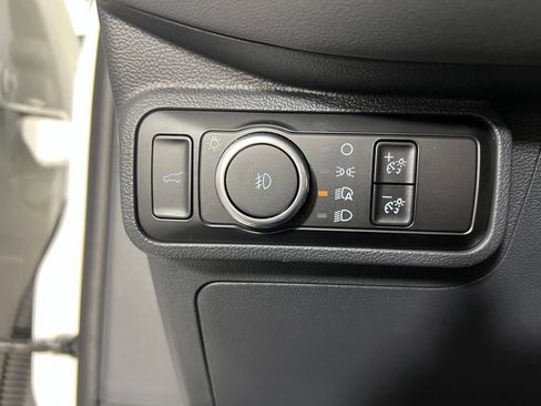 Used 2025 Ford Explorer Active w/ Active Comfort Package AWD/4WD image 33