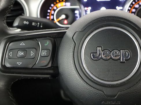 Used 2022 Jeep Wrangler Unlimited Sport AWD/4WD image 8