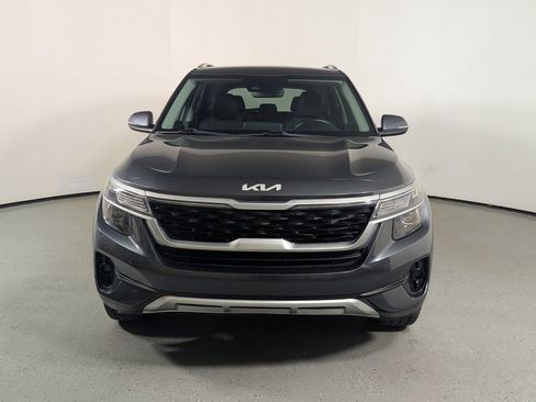 Used 2023 Kia Seltos S FWD image 2