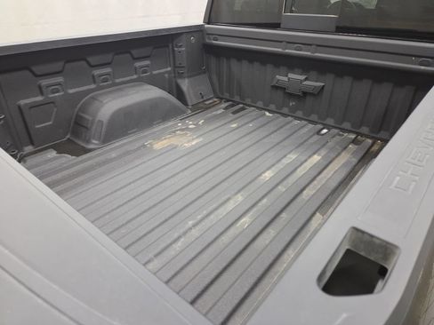 Certified 2025 Chevrolet Silverado 1500 High Country w/ High Country Premium Package AWD/4WD image 5